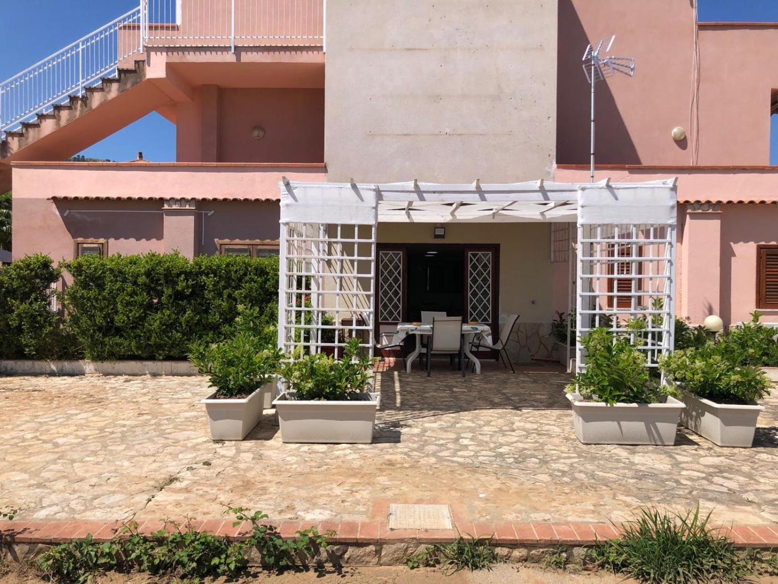 Milicia Apartment Mandra Capreria Экстерьер фото